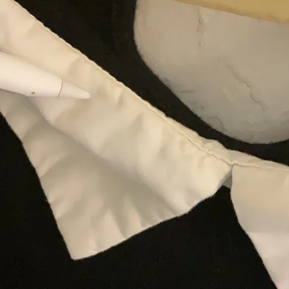 Sale! SHEIN Contrast Collar Letter Graphic Sweatshirt, Size S, Black/White - Picture 10 of 12